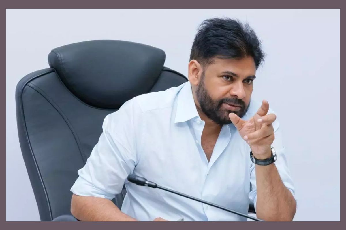 Pawan Kalyan: మంగళగిరిలో జరిగిన జనసేన సర్వసభ్య సమావేశంలో పవన్ కల్యాణ్ పార్టీ నేతలపై ఆగ్రహం వ్యక్తం చేశారు. సమావేశం నుంచి అసహనంతో వెళ్లిపోయారు.