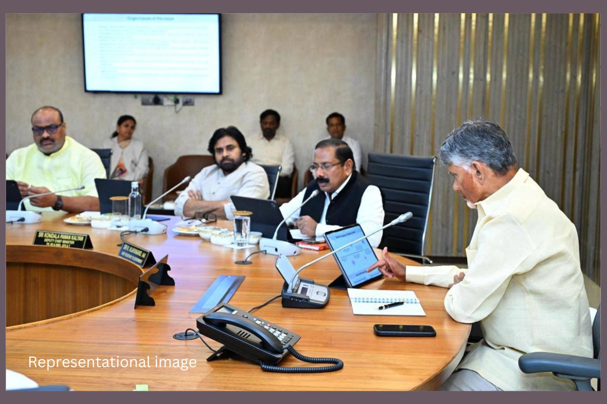 AP Cabinet Meet: ఏపీ క్యాబినెట్ సమావేశం నేడు..అమరావతి రాజధాని తీర్మానంపై చర్చ